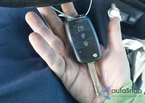 2016 Kia Soul из США, поврежденный, VIN KNDJN2A25G7847034